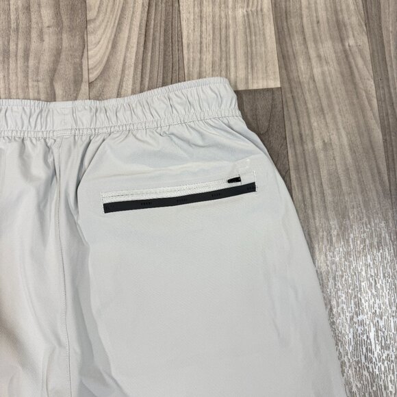 Vuori Mens Grafton Pant — Sky Grey, Men’s Small Like New Condition (worn once) - Picture 6 of 7